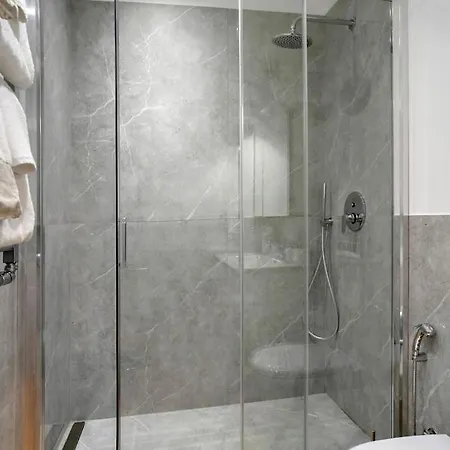 Appartement Moderno In Centro